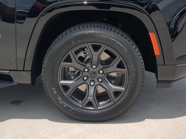 New 2026 Jeep Grand Wagoneer L Limited AWD/4WD image 11