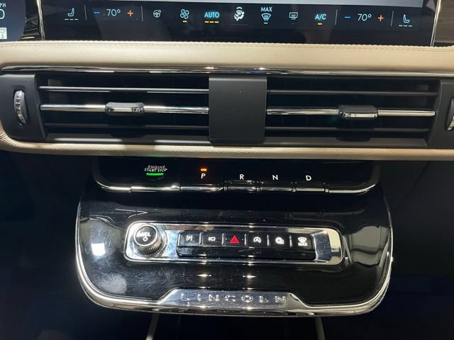 Certified 2025 Lincoln Corsair Reserve AWD/4WD image 23