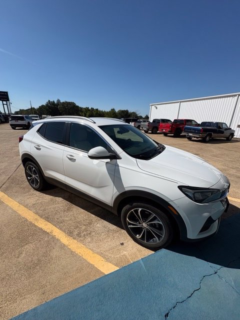 Used 2021 Buick Encore GX Select FWD image 19