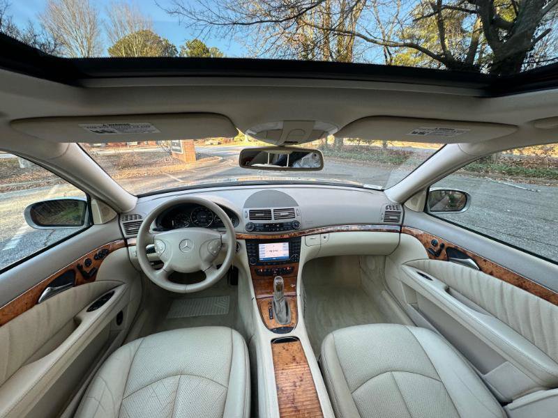 Used 2006 Mercedes-Benz E 500 Sedan image 33