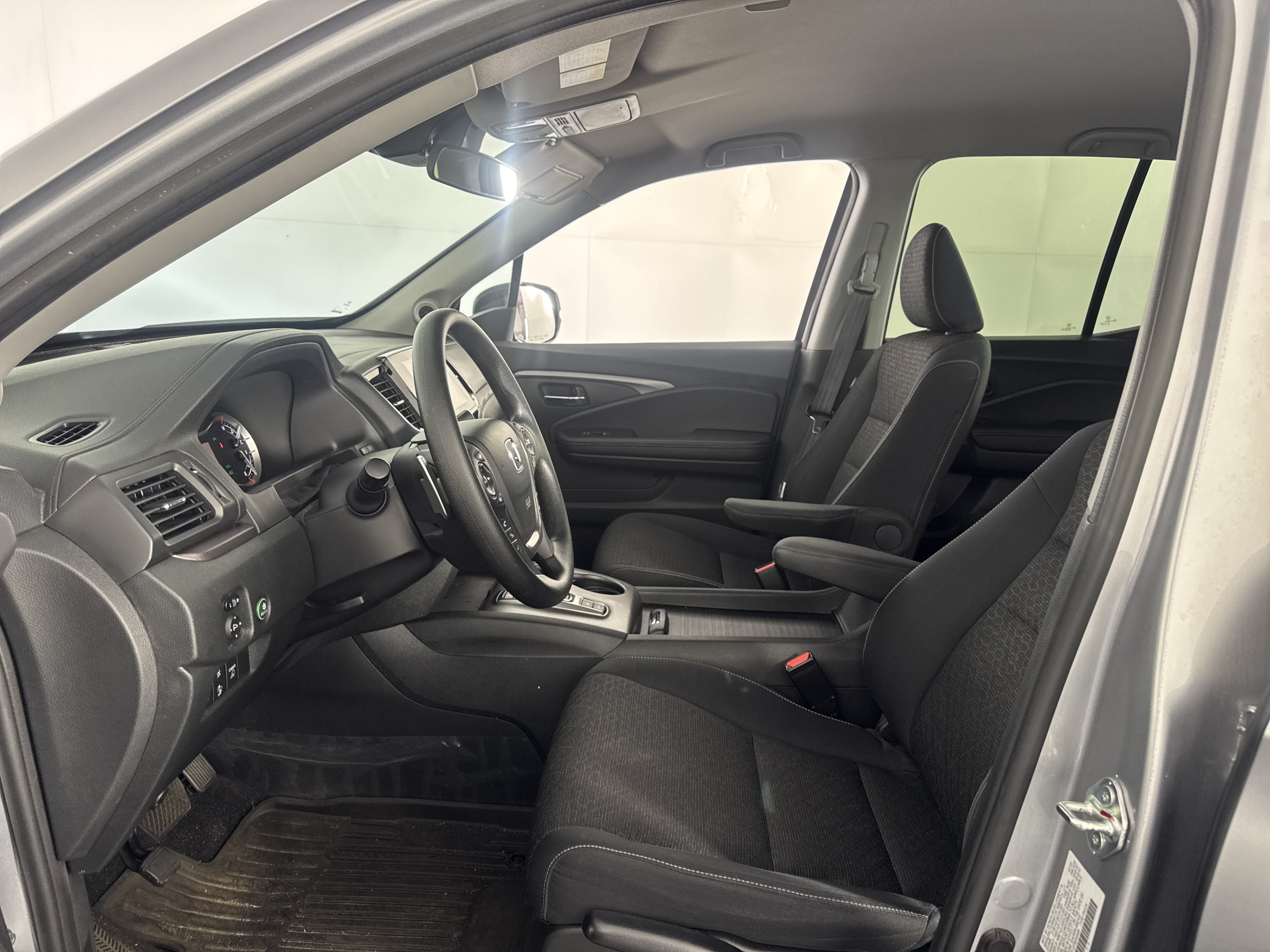Used 2023 Honda Ridgeline Sport image 15