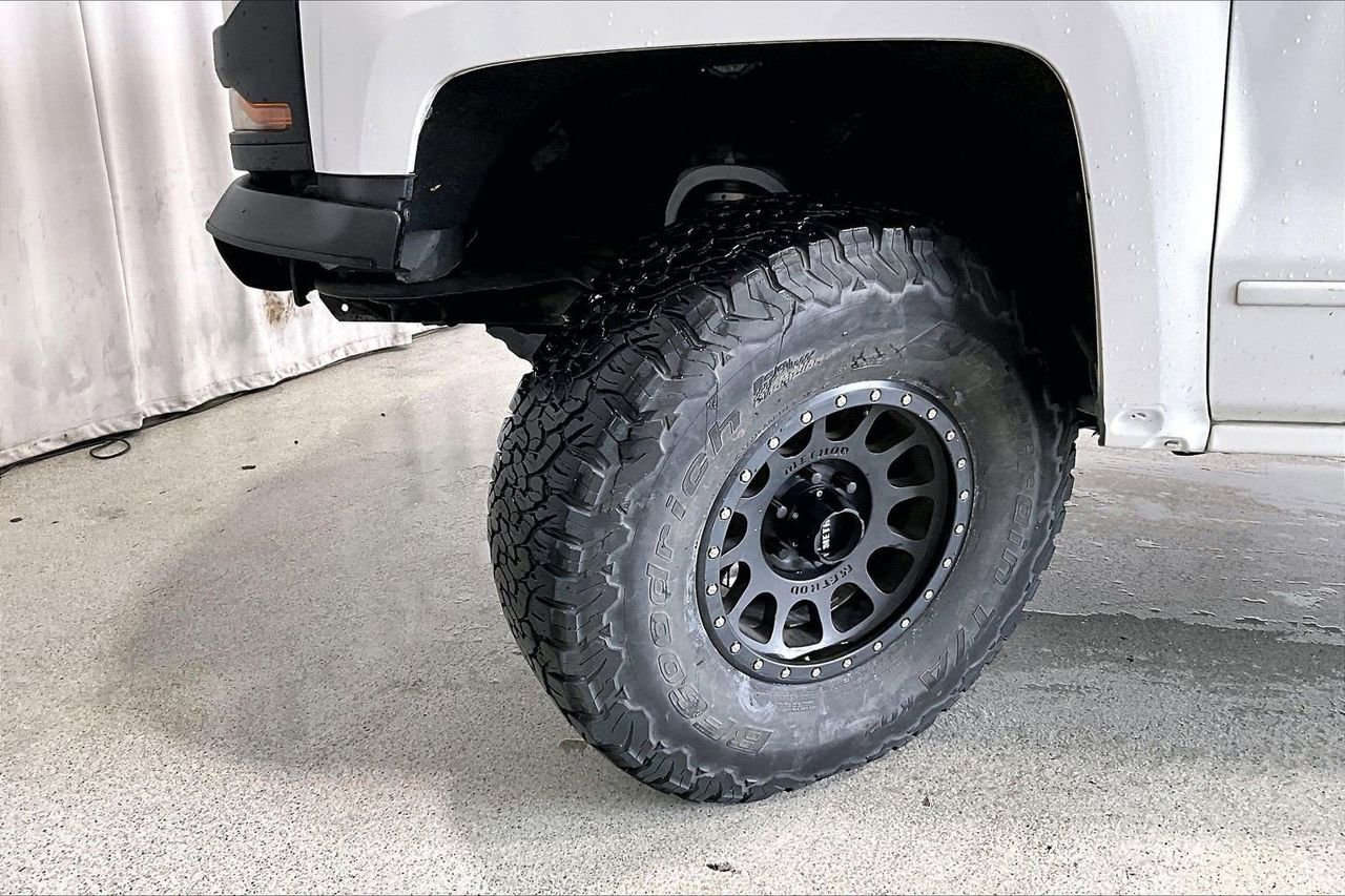 Used 2016 Chevrolet Silverado 1500 LT w/ All Star Edition image 19