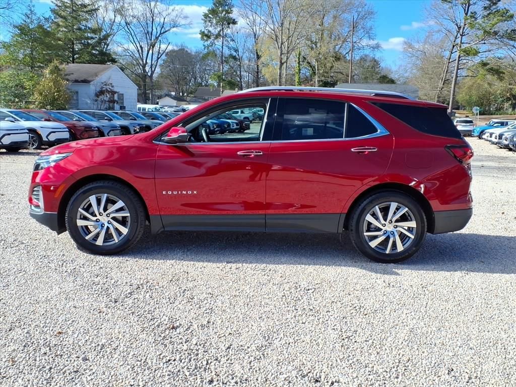 Used 2023 Chevrolet Equinox Premier image 4