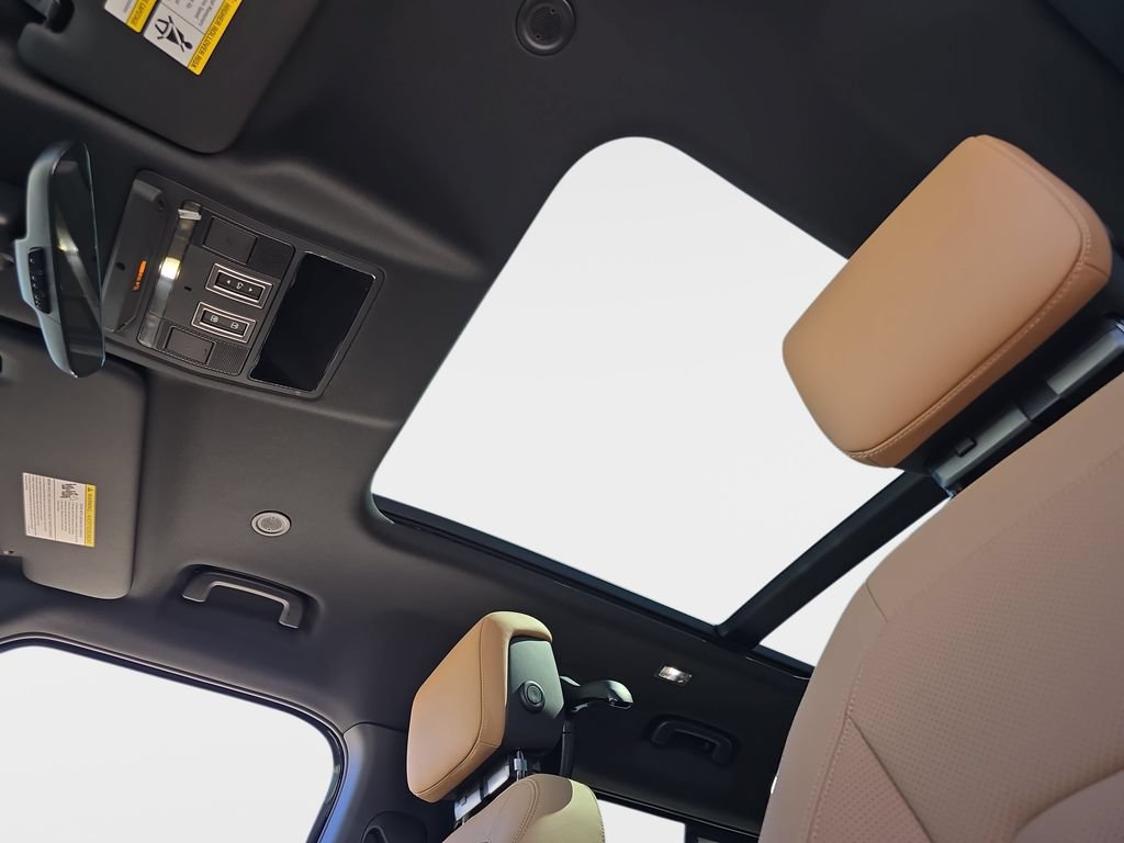 New 2026 Land Rover Defender 110 X-Dynamic SE AWD/4WD image 31