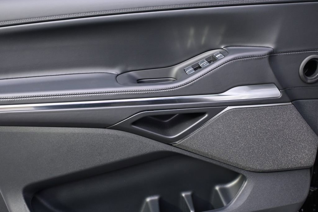 New 2026 Lincoln Navigator Reserve image 23