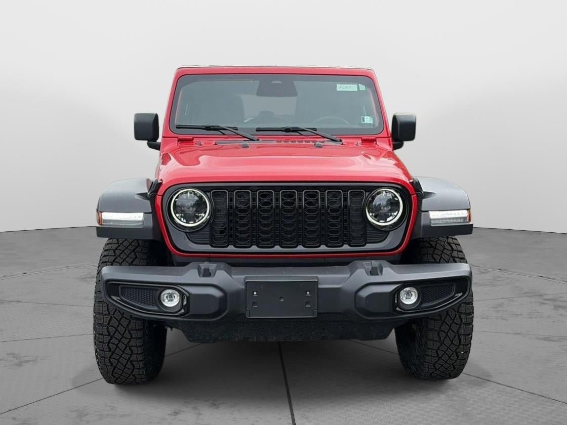 Used 2025 Jeep Wrangler Unlimited Sport AWD/4WD image 2