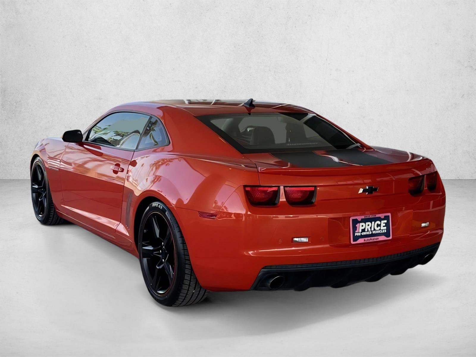 Used 2011 Chevrolet Camaro SS w/ RS Package RWD image 3