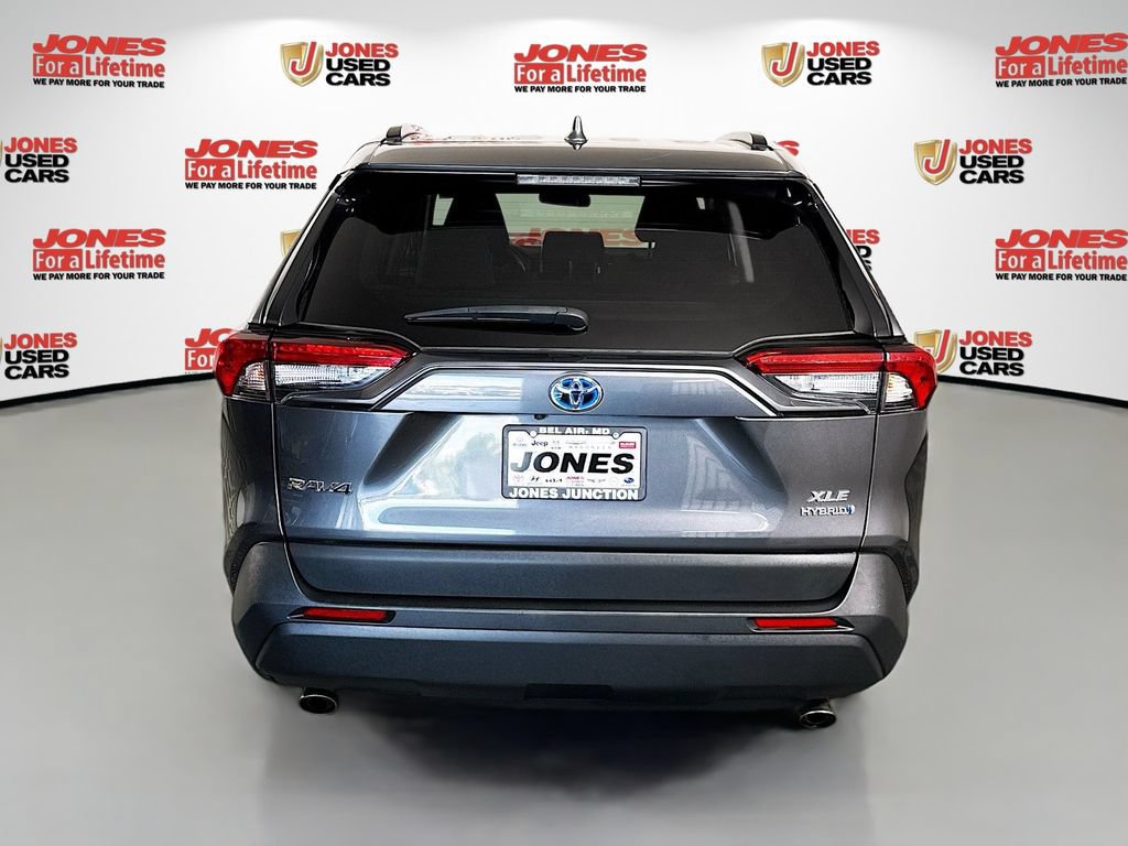 Used 2023 Toyota RAV4 XLE AWD/4WD image 15