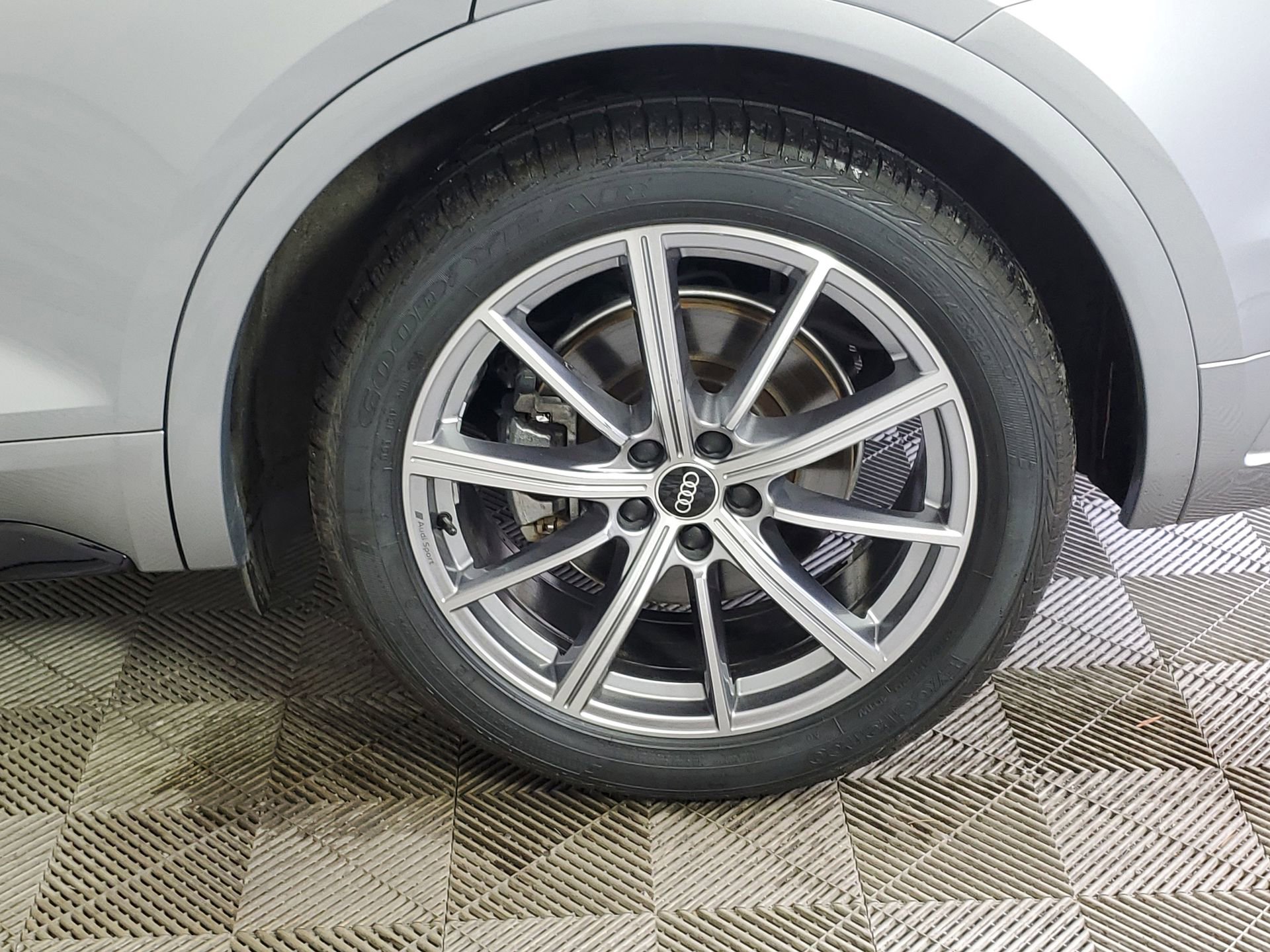 Certified 2023 Audi Q5 e Premium Plus w/ Premium Plus Package image 18