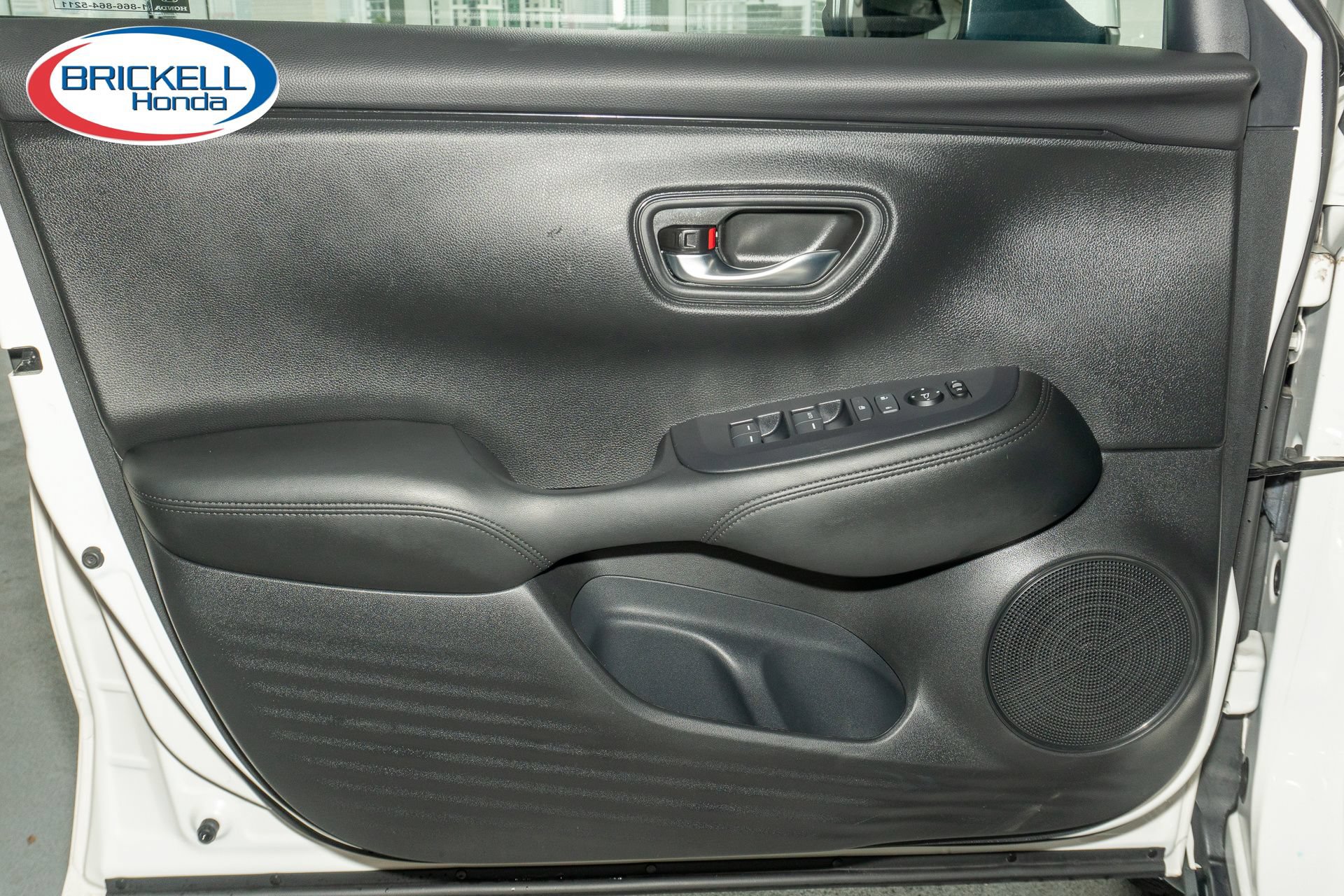 Used 2025 Honda HR-V LX image 13