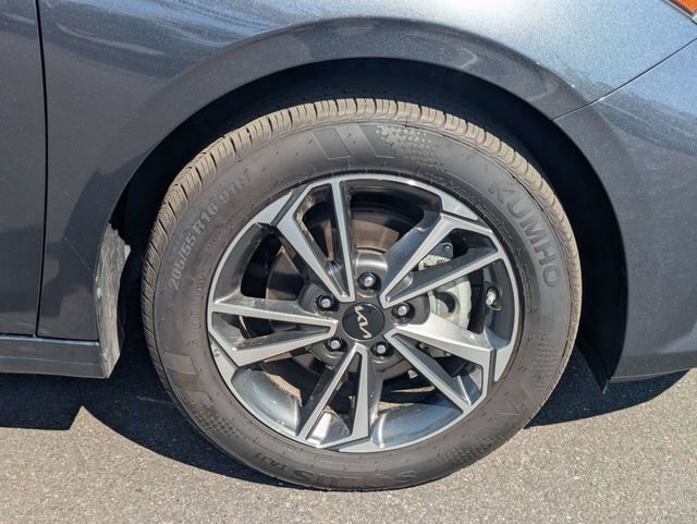 Used 2024 Kia Forte LXS w/ LXS Technology Package image 11