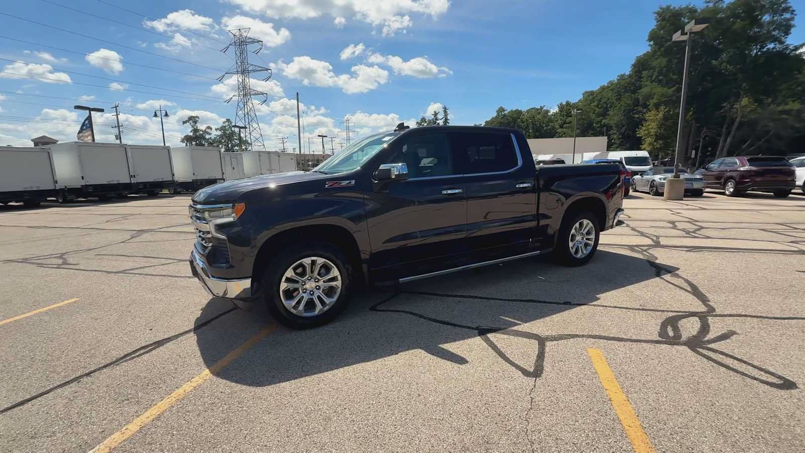 Certified 2023 Chevrolet Silverado 1500 LTZ AWD/4WD image 4