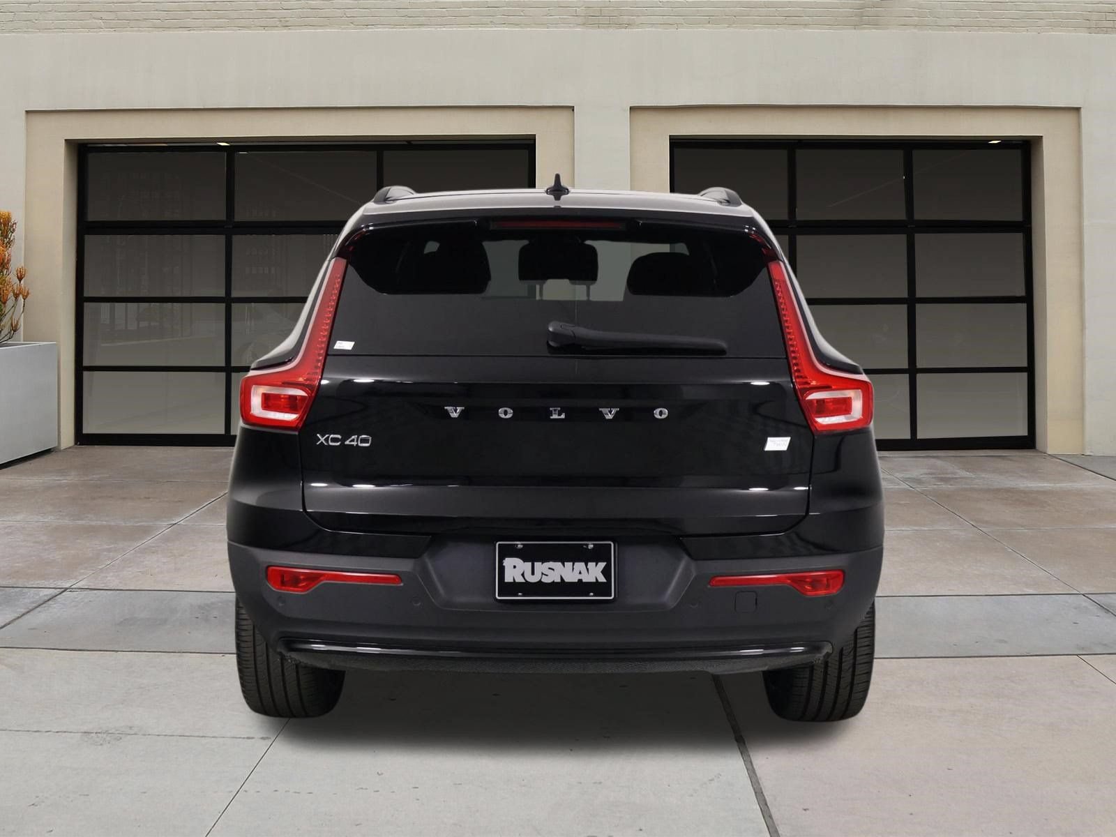 Certified 2023 Volvo XC40 Recharge Ultimate w/ Protection Package Premier AWD/4WD image 5