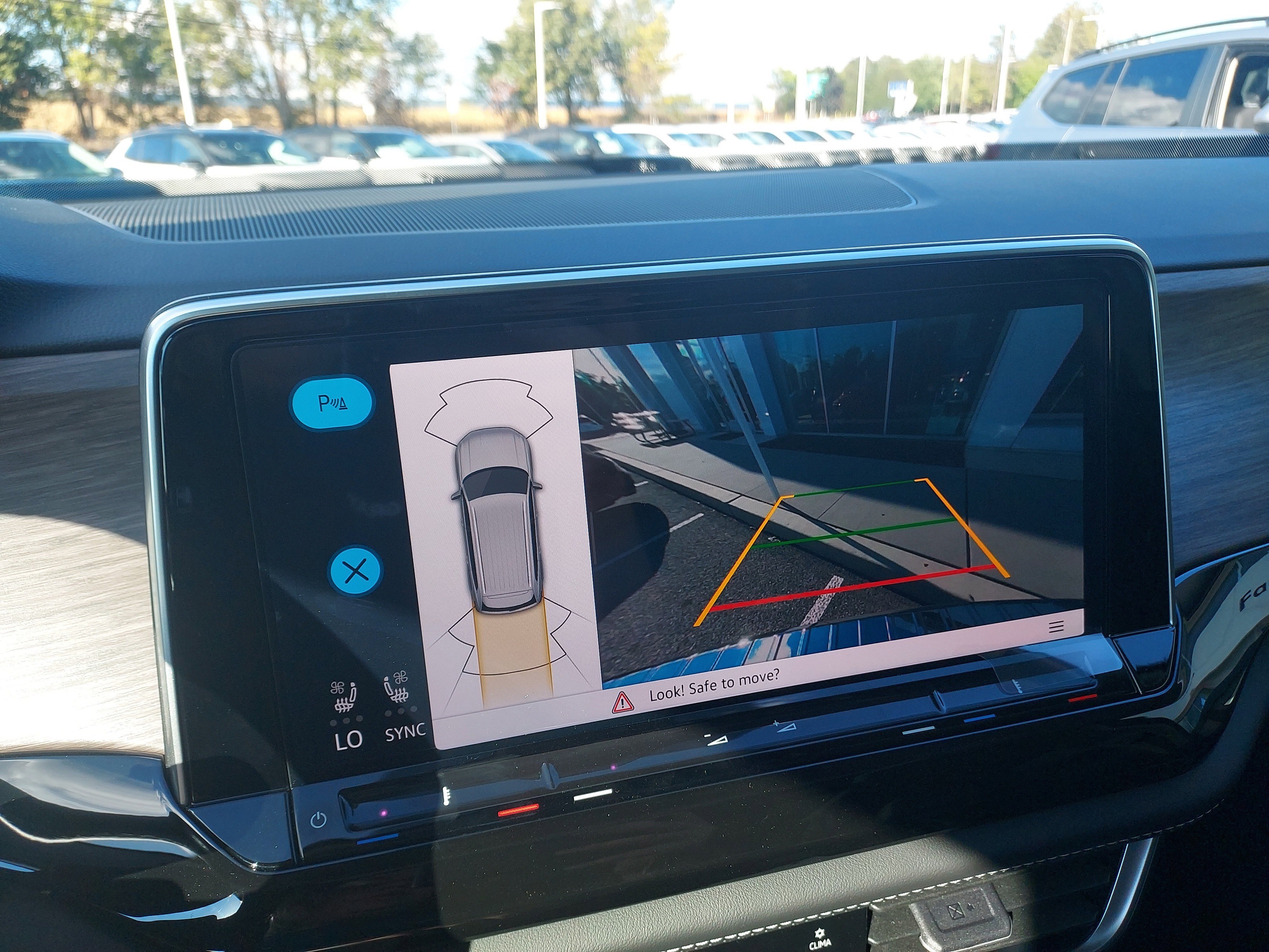 New 2026 Volkswagen Atlas SEL image 31