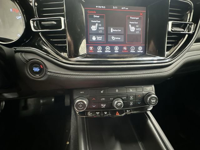 Used 2024 Dodge Durango SXT AWD/4WD image 17