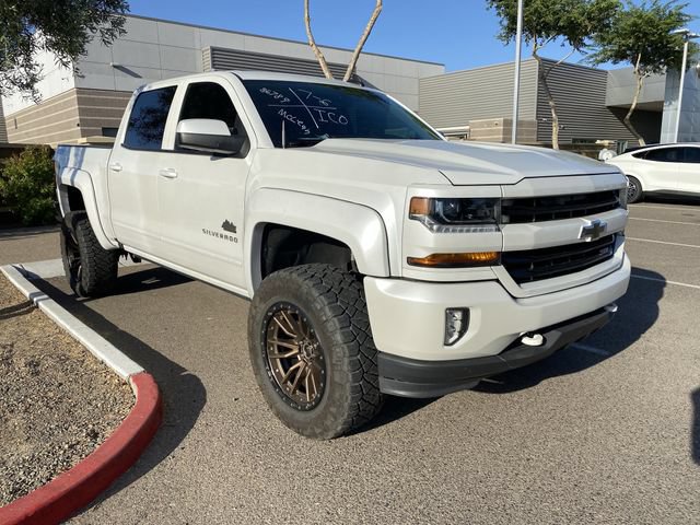 Used 2017 Chevrolet Silverado 1500 LT w/ All Star Edition AWD/4WD image 5