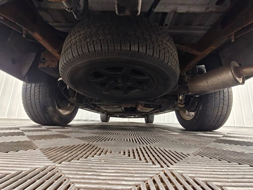 Used 2011 Chevrolet Avalanche LTZ AWD/4WD image 47