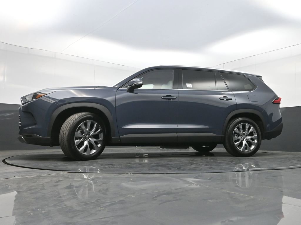 Used 2024 Toyota Grand Highlander Limited image 31