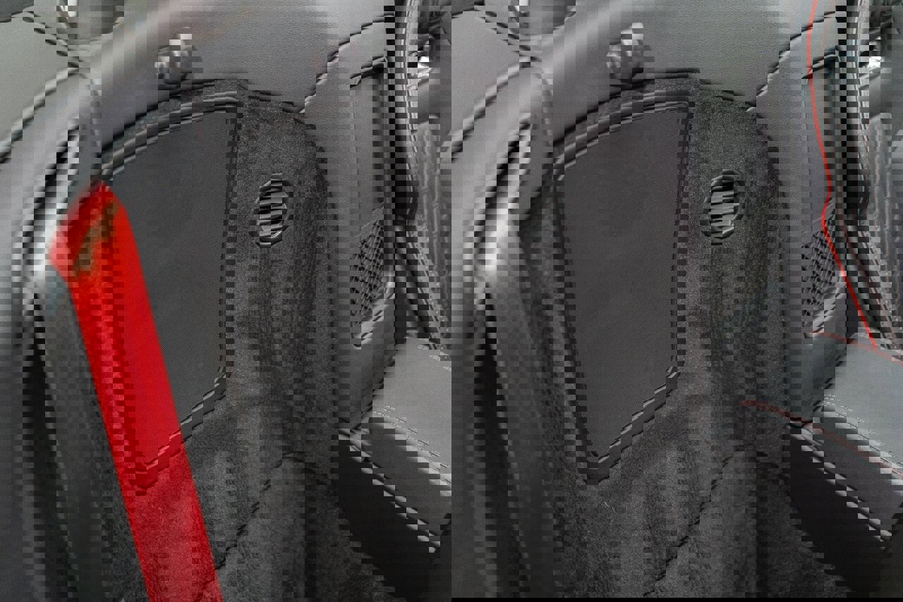 Used 2020 Jaguar F-TYPE SVR image 41