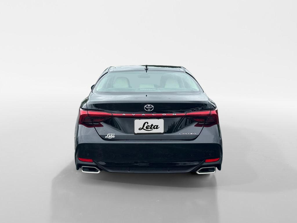 Used 2019 Toyota Avalon Limited w/ Advanced Safety Package FWD image 5