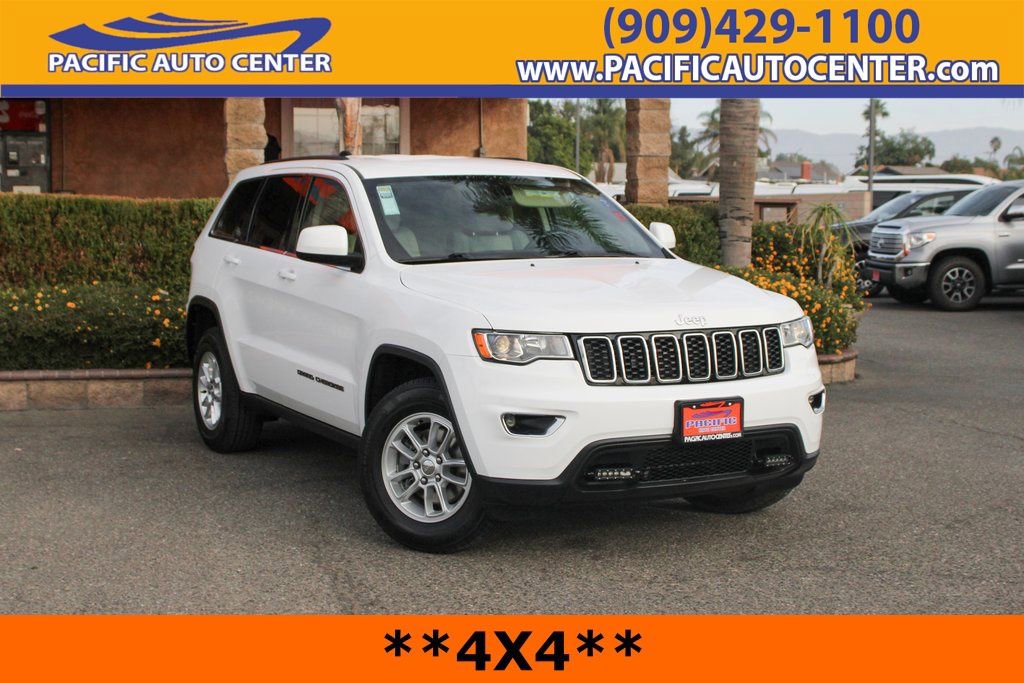 Used 2020 Jeep Grand Cherokee Laredo image 1