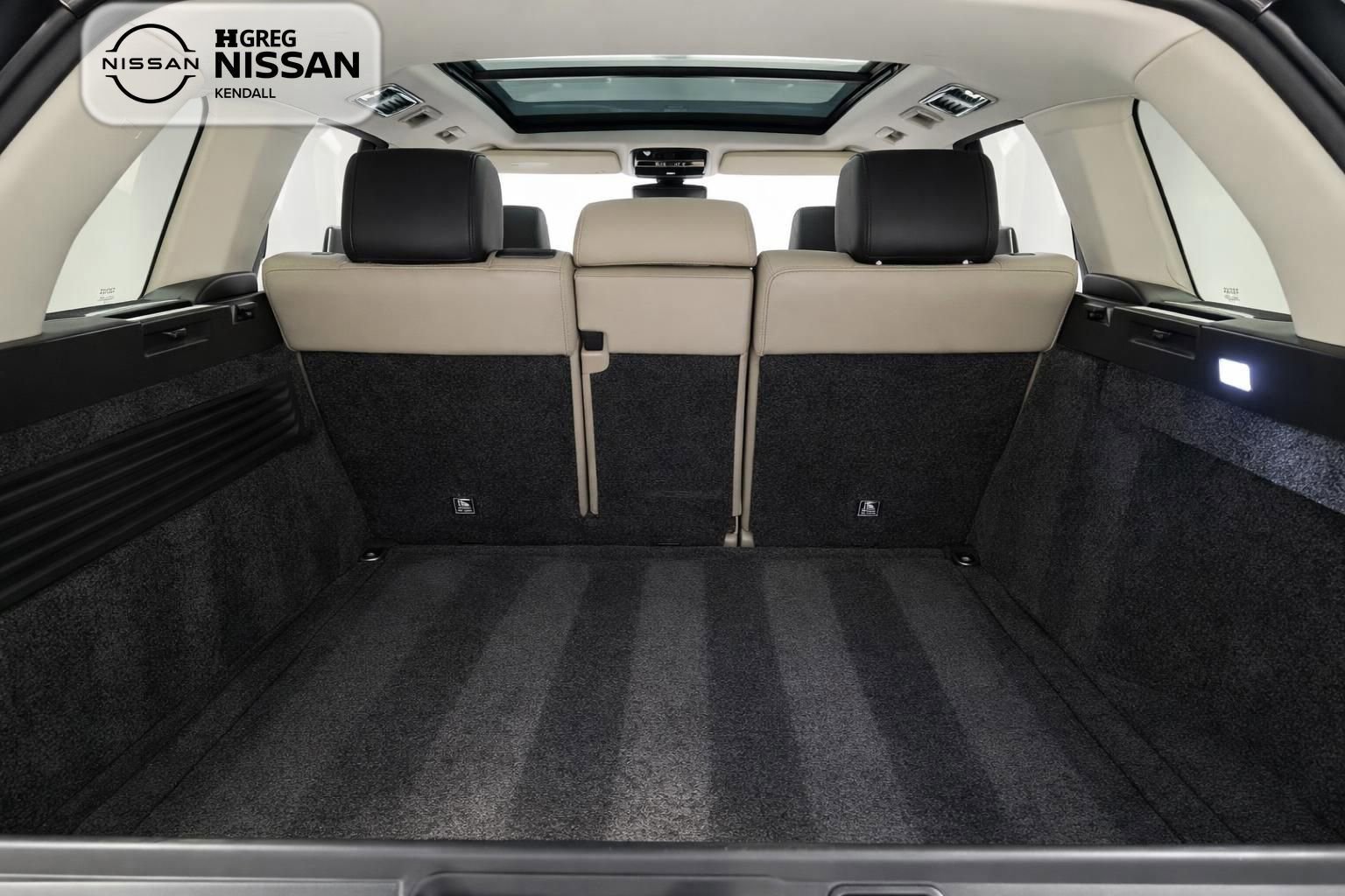 Used 2019 Land Rover Range Rover HSE image 9