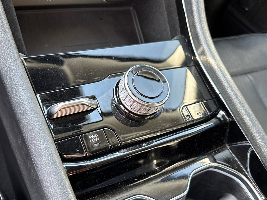 Used 2022 Jeep Grand Cherokee Limited 4xe w/ Luxury Tech Group II image 11