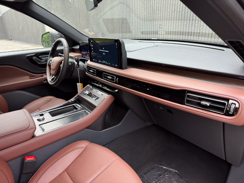 New 2026 Lincoln Aviator Reserve AWD/4WD image 38