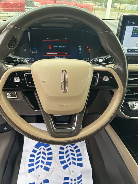 Used 2023 Lincoln Corsair Reserve w/ Equipment Group 201A image 13