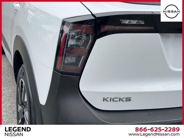 Certified 2025 Nissan Kicks SV AWD/4WD image 11