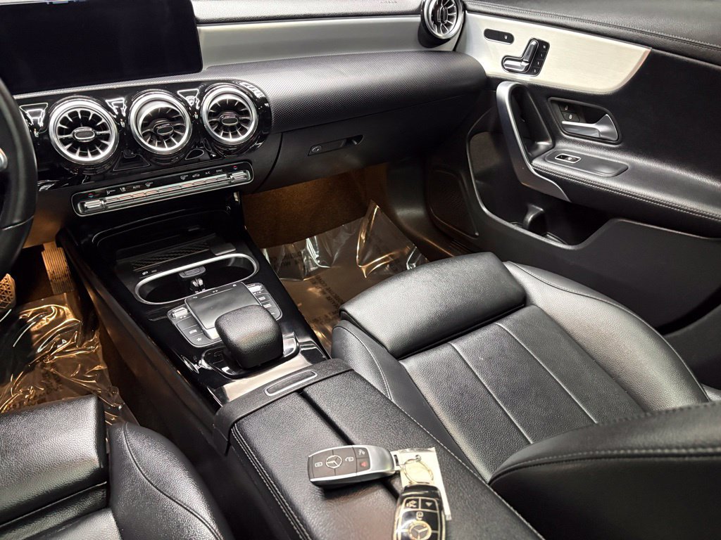 Used 2023 Mercedes-Benz CLA 250 image 44