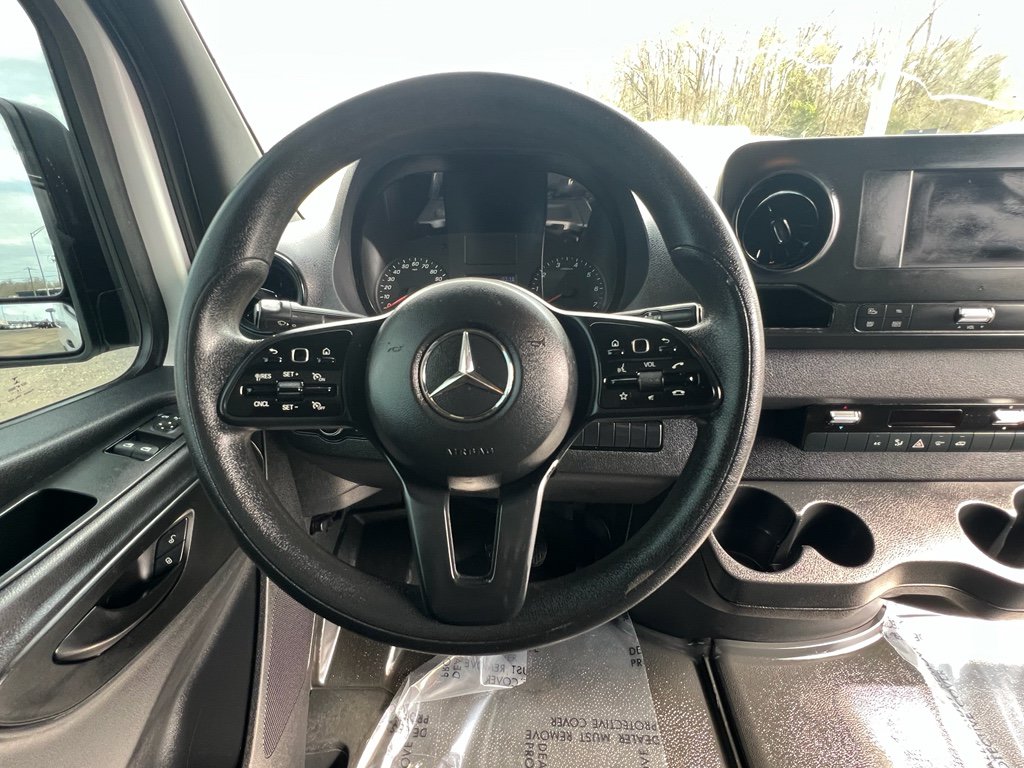 Used 2019 Mercedes-Benz Sprinter 1500 image 17