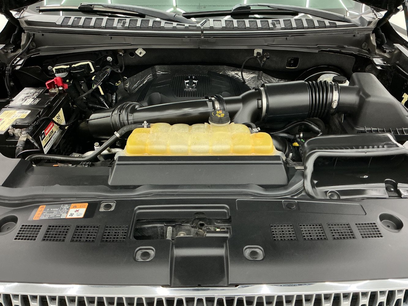 Used 2018 Lincoln Navigator Premiere RWD image 48