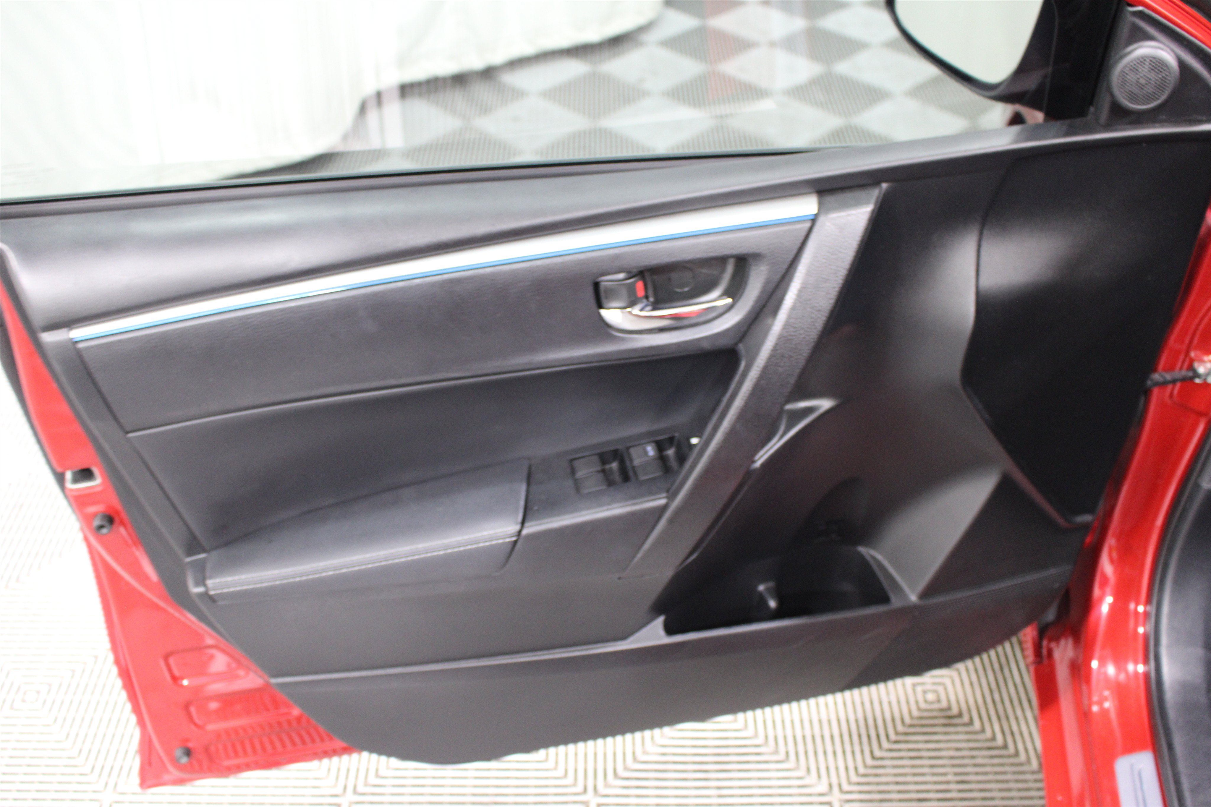 Used 2015 Toyota Corolla S w/ Body Protection Package #1 FWD image 6