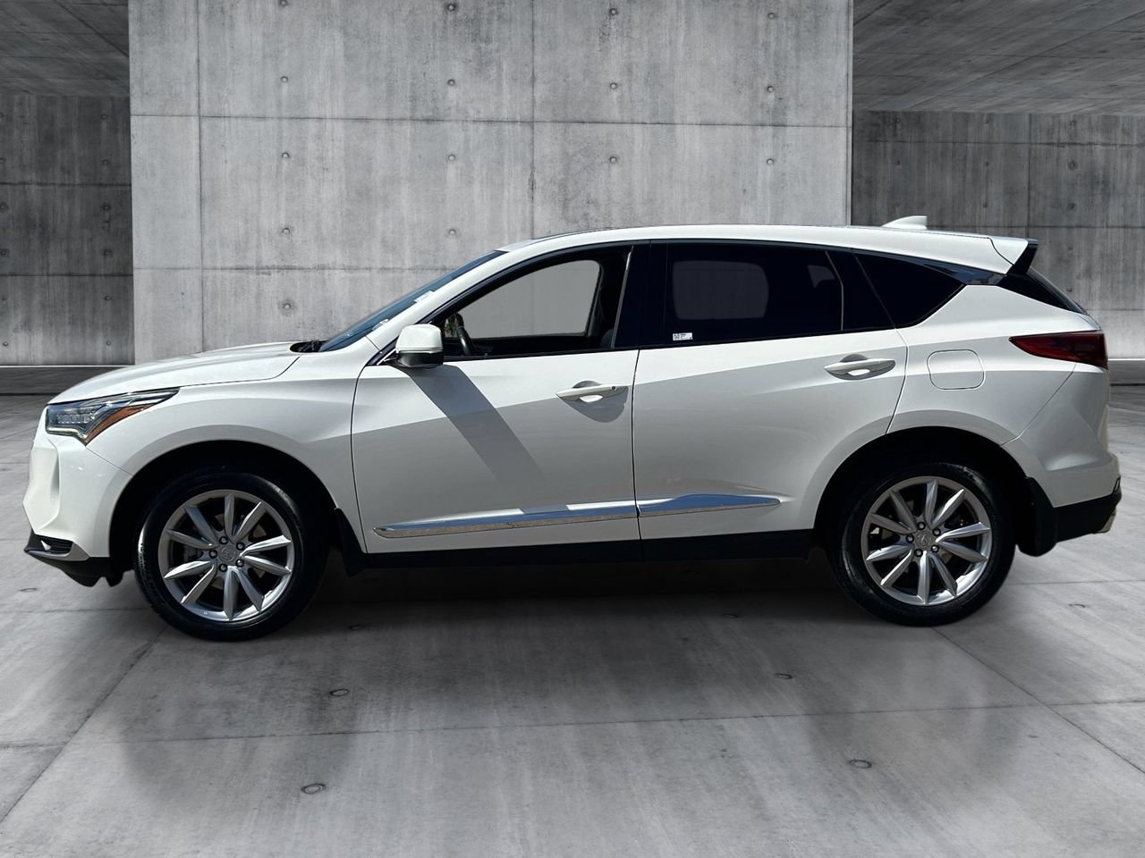 Certified 2023 Acura RDX FWD image 2