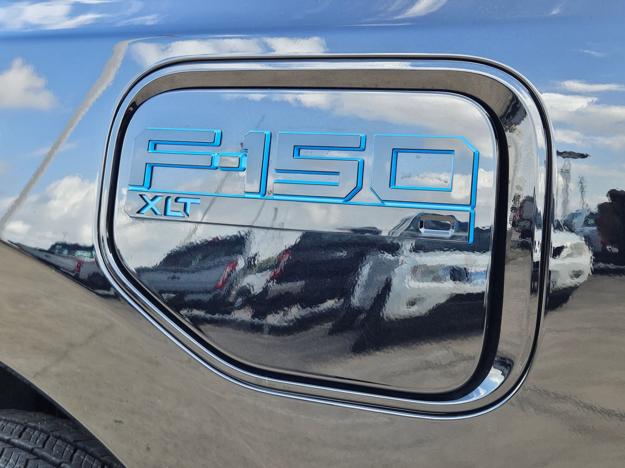 Used 2025 Ford F150 Lightning XLT image 52