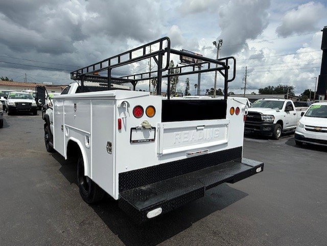 Used 2005 GMC Sierra 3500 W/T w/ Skid Plate Package image 9