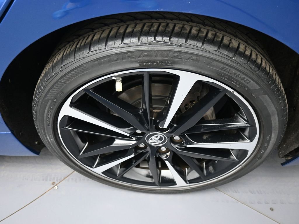 Certified 2019 Toyota Camry XSE w/ Carpet Mat Package image 15