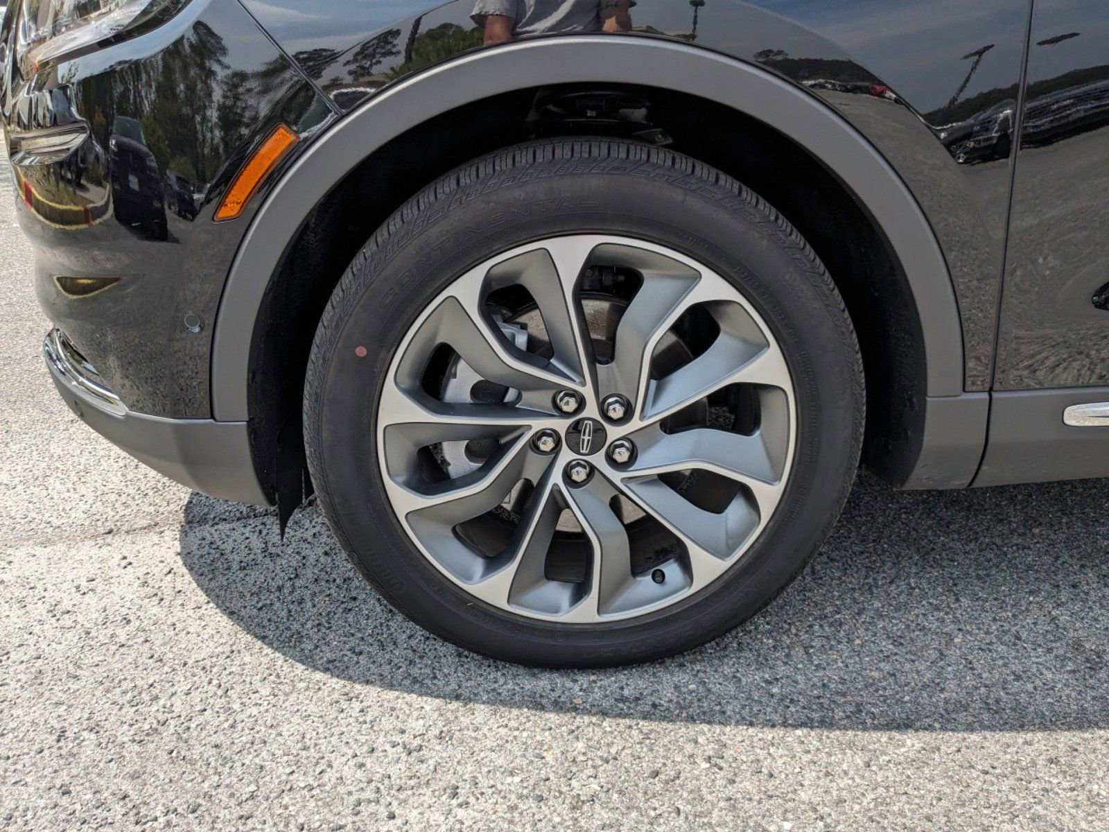 Certified 2023 Lincoln Nautilus Reserve w/ Equipment Group 201A image 14