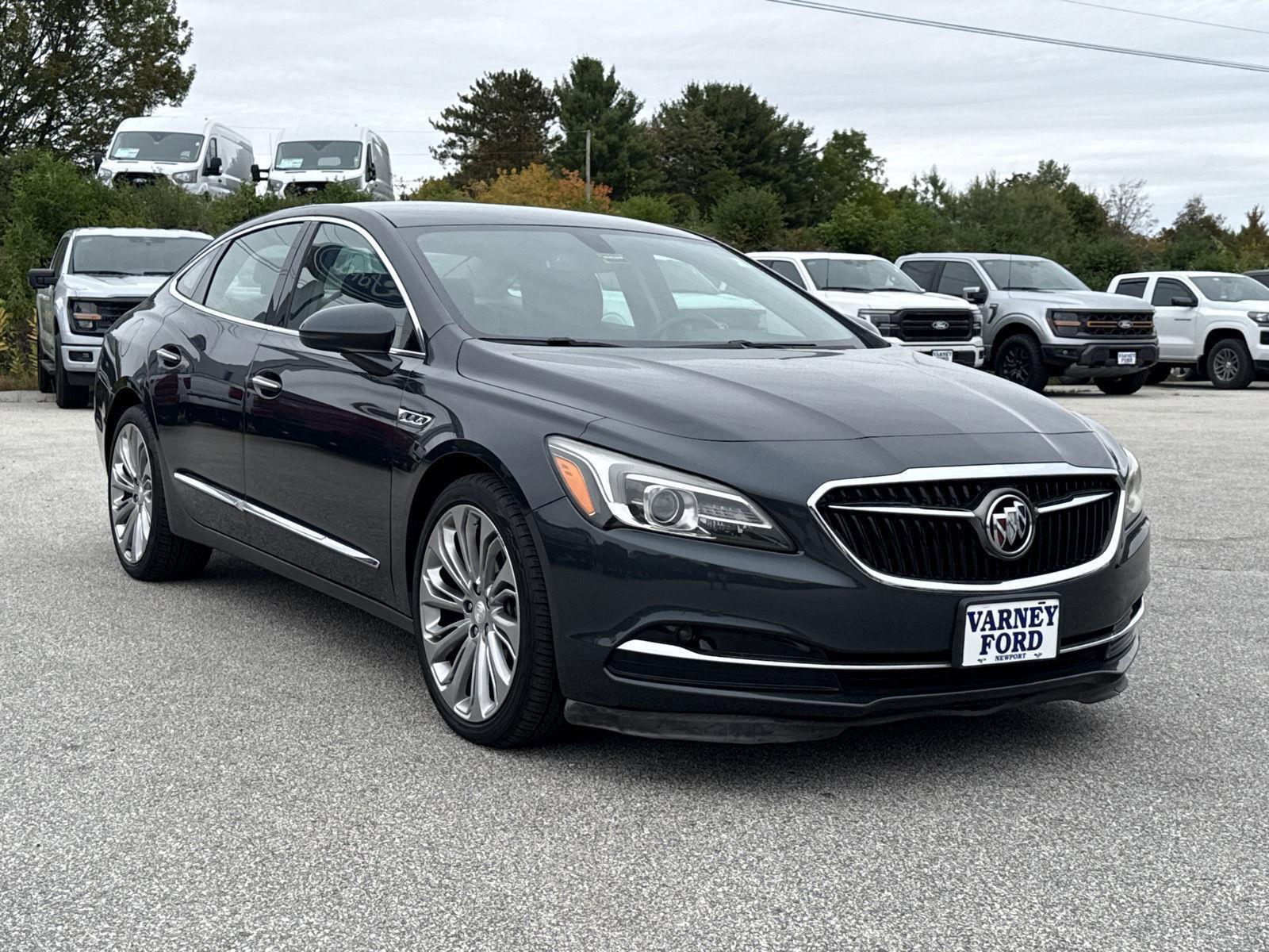 Used 2018 Buick LaCrosse Essence w/ Dynamic Drive Package image 3