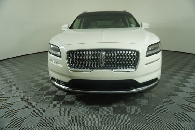Used 2022 Lincoln Nautilus Reserve w/ Equipment Group 201A image 2