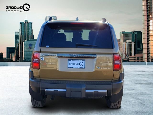 Used 2025 Toyota Land Cruiser image 5