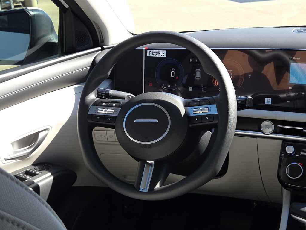 Used 2026 Hyundai Tucson SEL FWD image 12