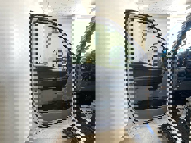 New 2024 Ford F550 4x4 Regular Cab Super Duty image 10