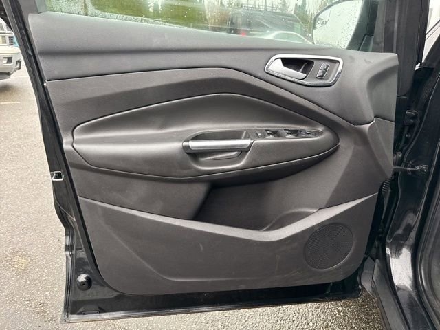 Used 2015 Ford Escape SE image 22