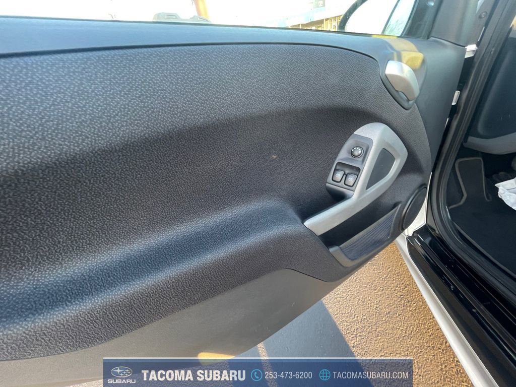 Used 2015 smart fortwo electric drive image 11