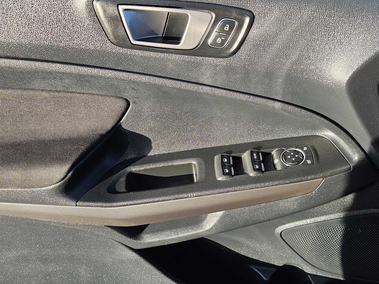 Used 2020 Ford EcoSport SE FWD image 22