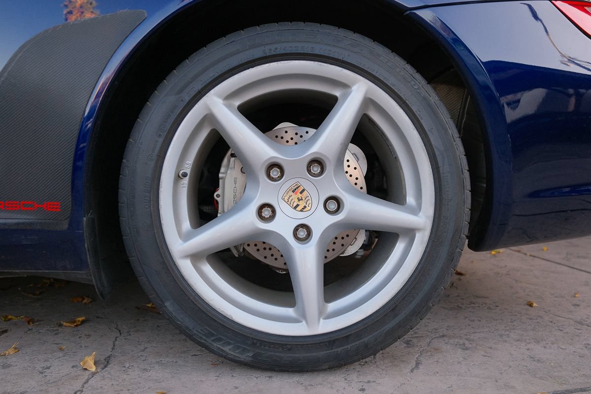 Used 2006 Porsche 911 Carrera RWD image 30