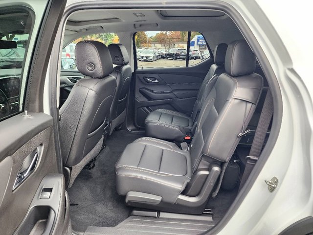 Used 2021 Chevrolet Traverse RS w/ LPO, Floor Liner Package image 22