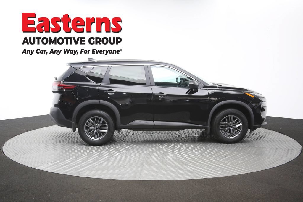 Used 2023 Nissan Rogue S AWD/4WD image 39